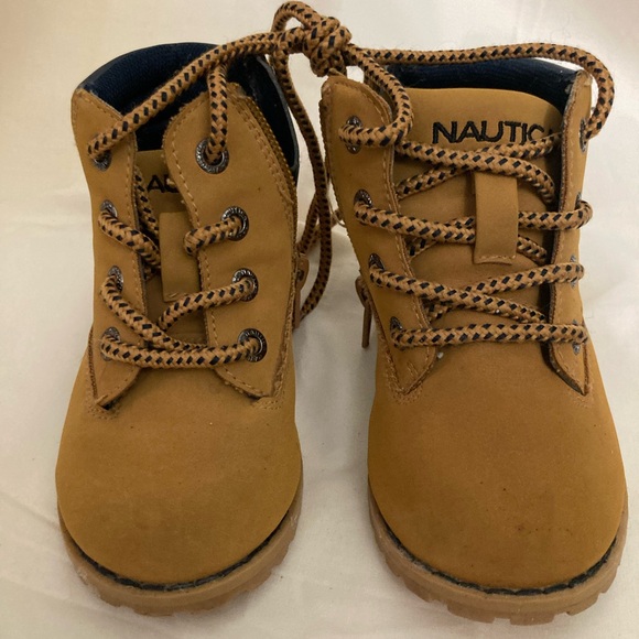 Toddler NAUTICA Booties Size 5T Tan EUC - Picture 2 of 7